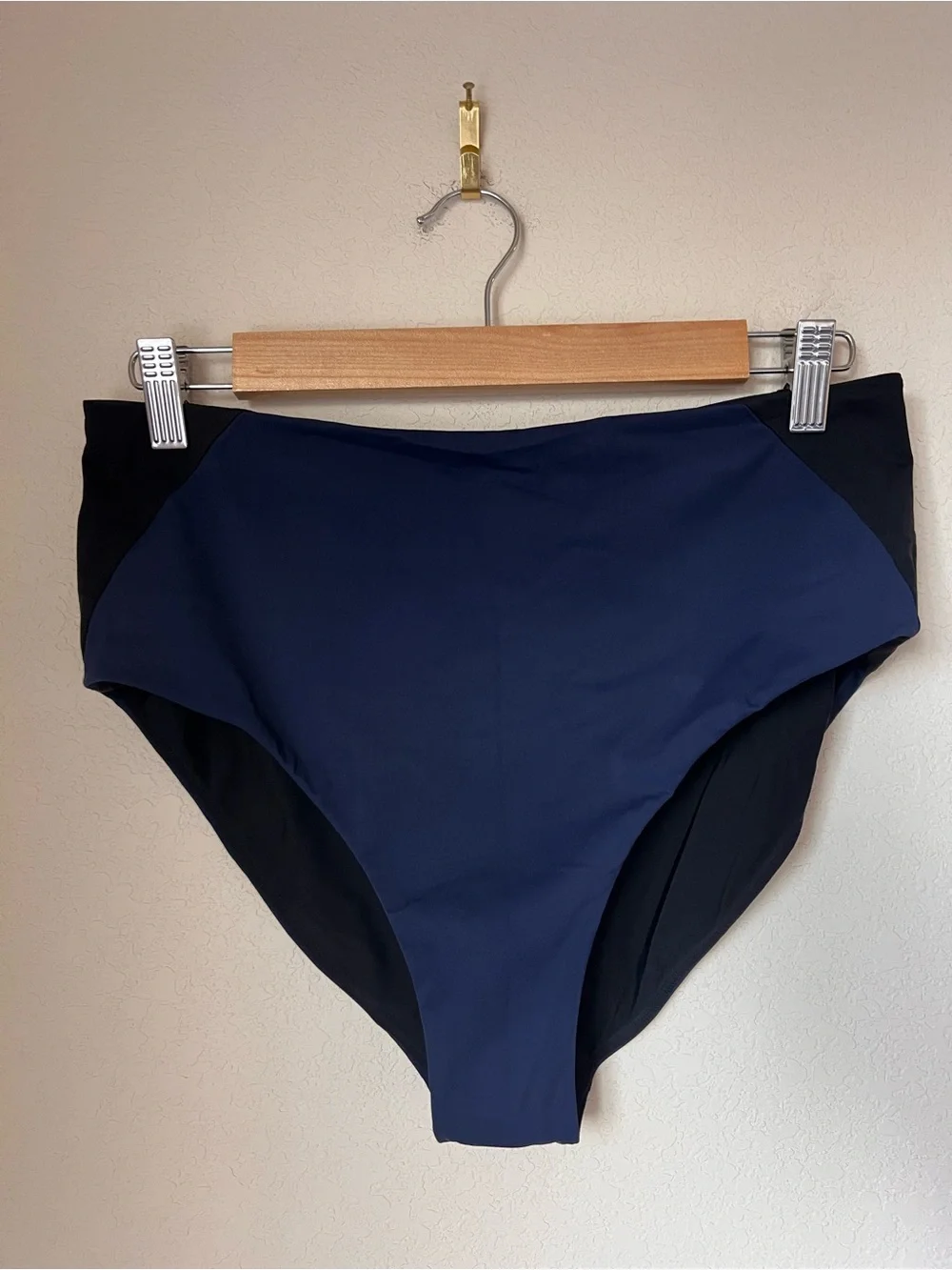 Lululemon Endless Horizons Bikini Euro Navy / Black Size M